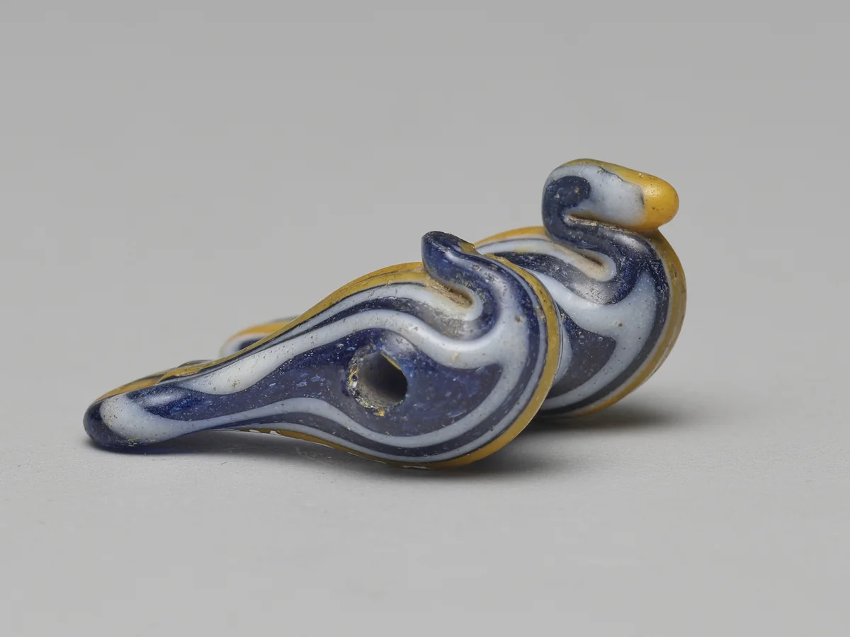 Bead or Amulet in the Shape of Two Birds by Egyptian, metalwork, -1550--1186