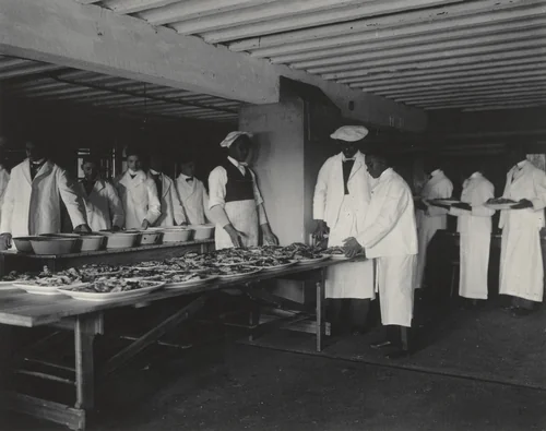 Serving the students' dinner by Frances Benjamin Johnston, photograph, 1899