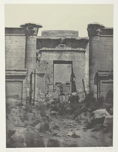 Médinet-Habou, Propylées du Thoutmoseum; Thèbes, plate 47 from the album "Egypte, Nubie, Palestine et Syrie" (1852) by Maxime Du Camp, photograph, 1849-1851