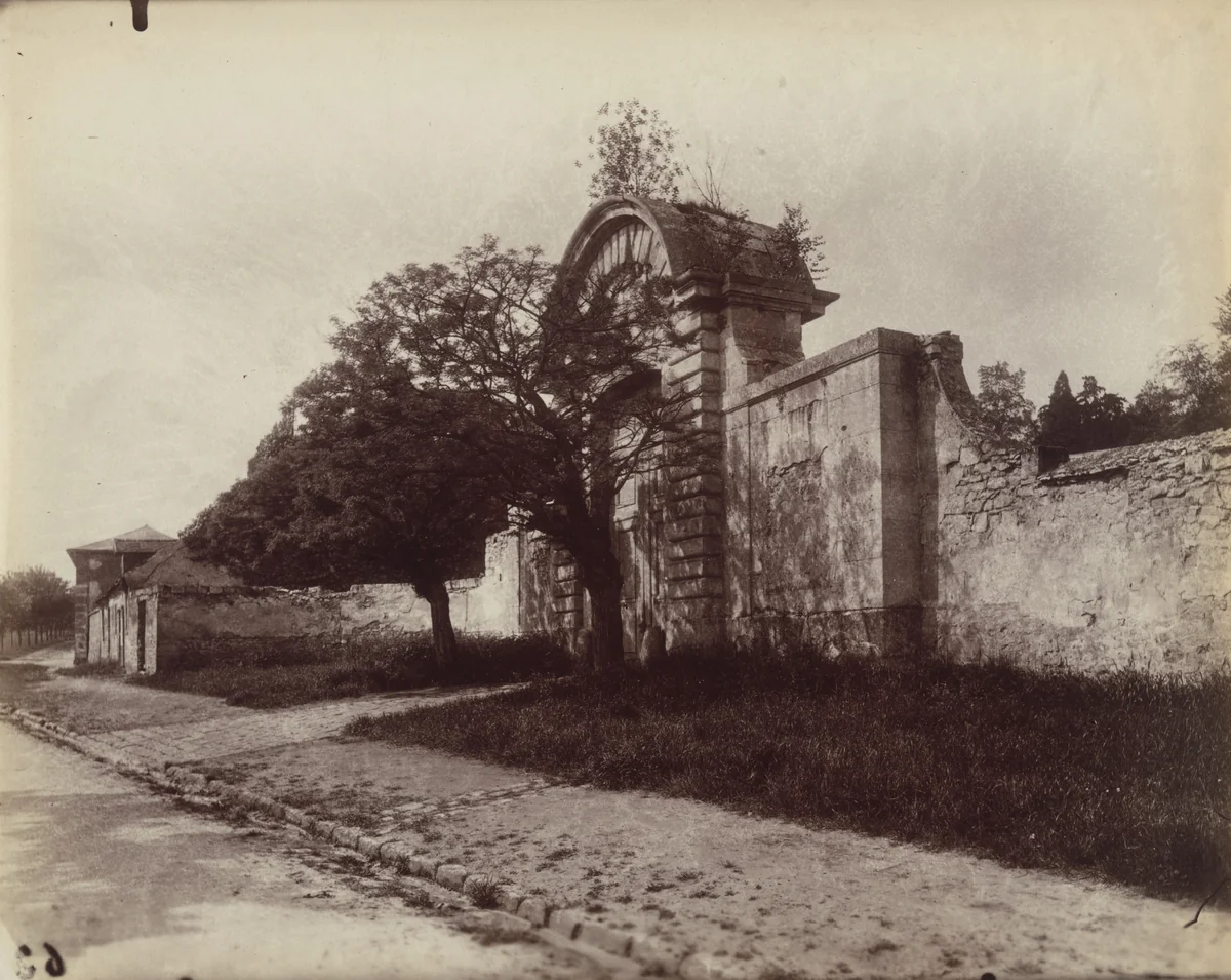 Meudon, ancien château by Eugène Atget, photograph, 1902