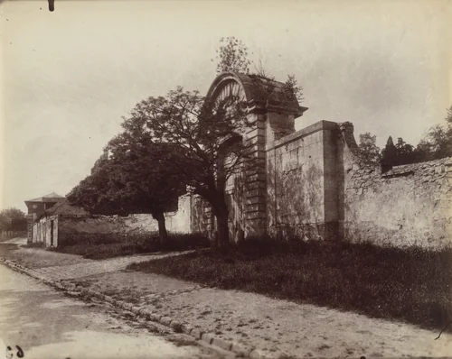 Meudon, ancien château by Eugène Atget, photograph, 1902