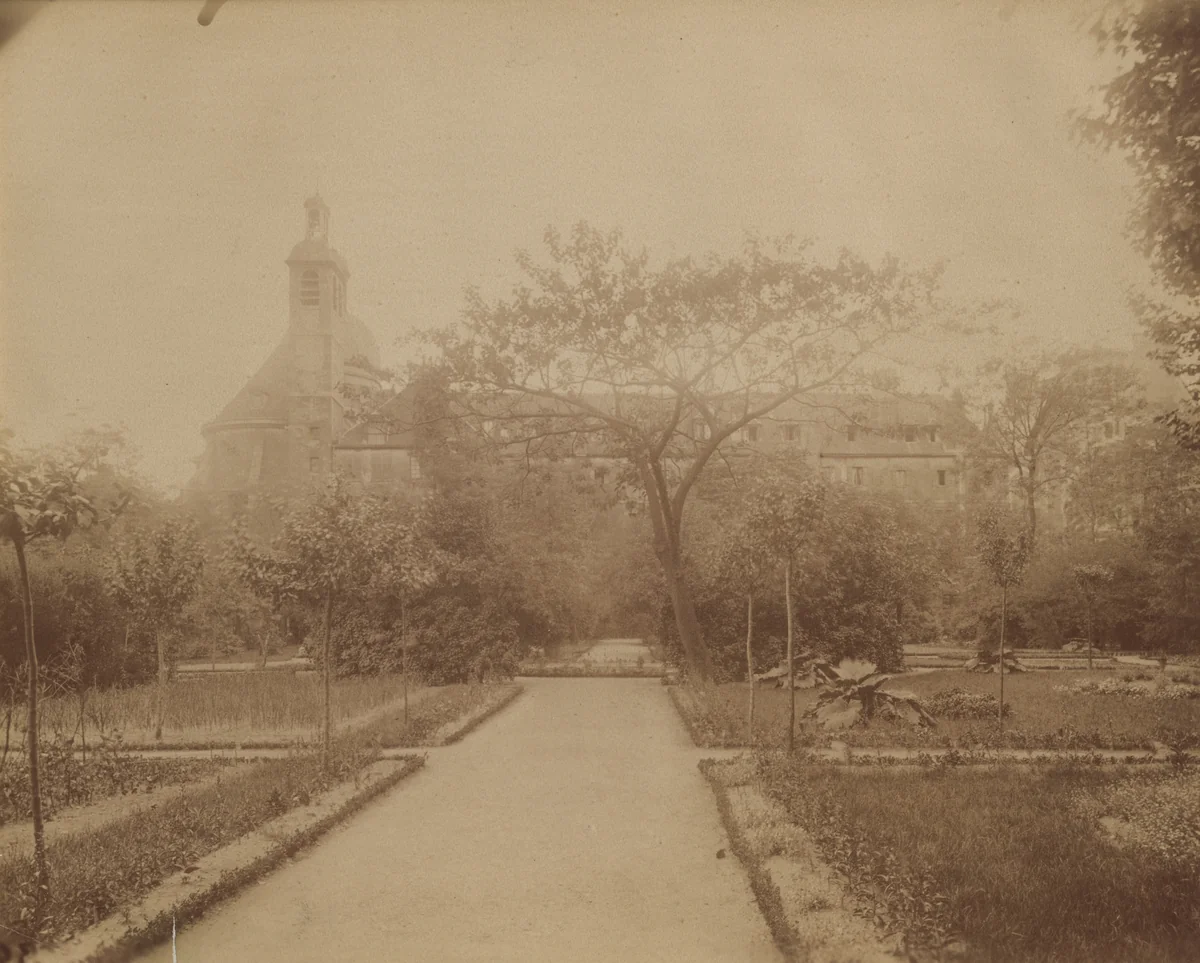 Ancien couvent des Carmes. Théâtre des massacres de Septembre 1792. Rue de Vaugirard 70 by Eugène Atget, photograph, 1900