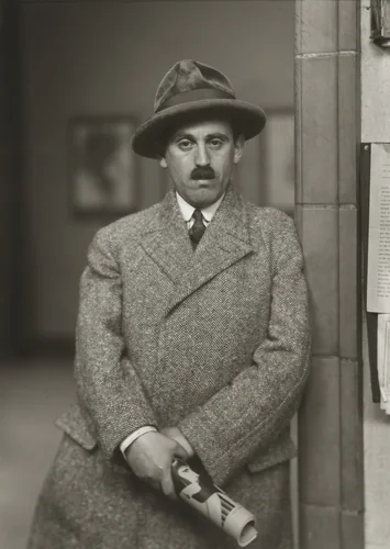 Art Dealer [Sam Salz] by August Sander, photograph, 1927