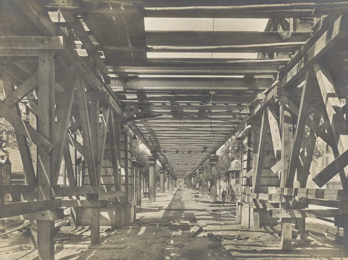 Construction of the Paris Metro by Unidentified Photographer, photograph, 1905