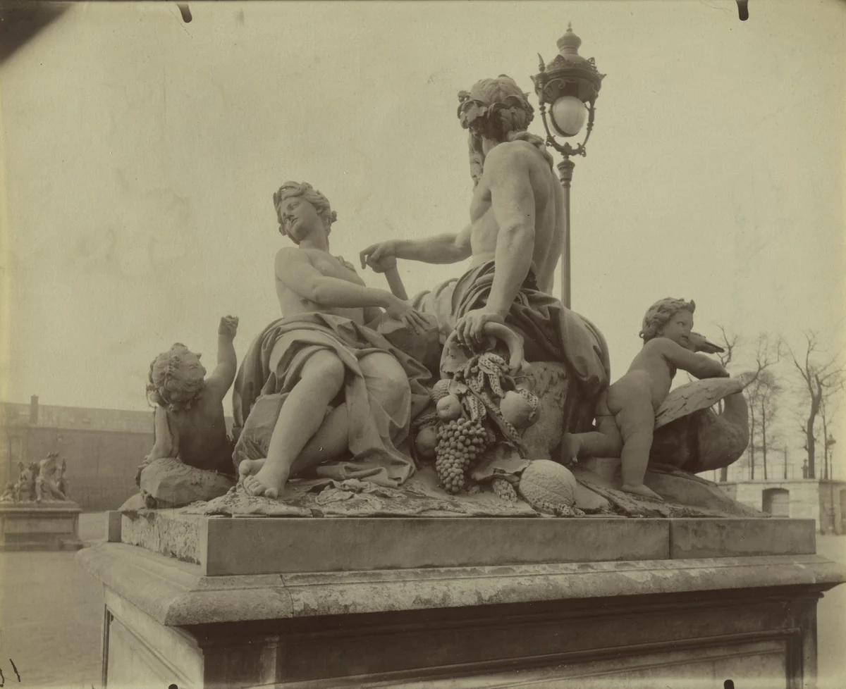 Tuileries - Le Rhone / et la Saone par / Coustou by Eugène Atget, photograph, 1911