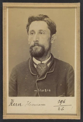 Kern. Jacob, Hermann. 33 ans, né le 26/8/60 à Berlinger (Suisse). Comptable. Anarchiste. 10/7/94. by Alphonse Bertillon, photograph, 1894