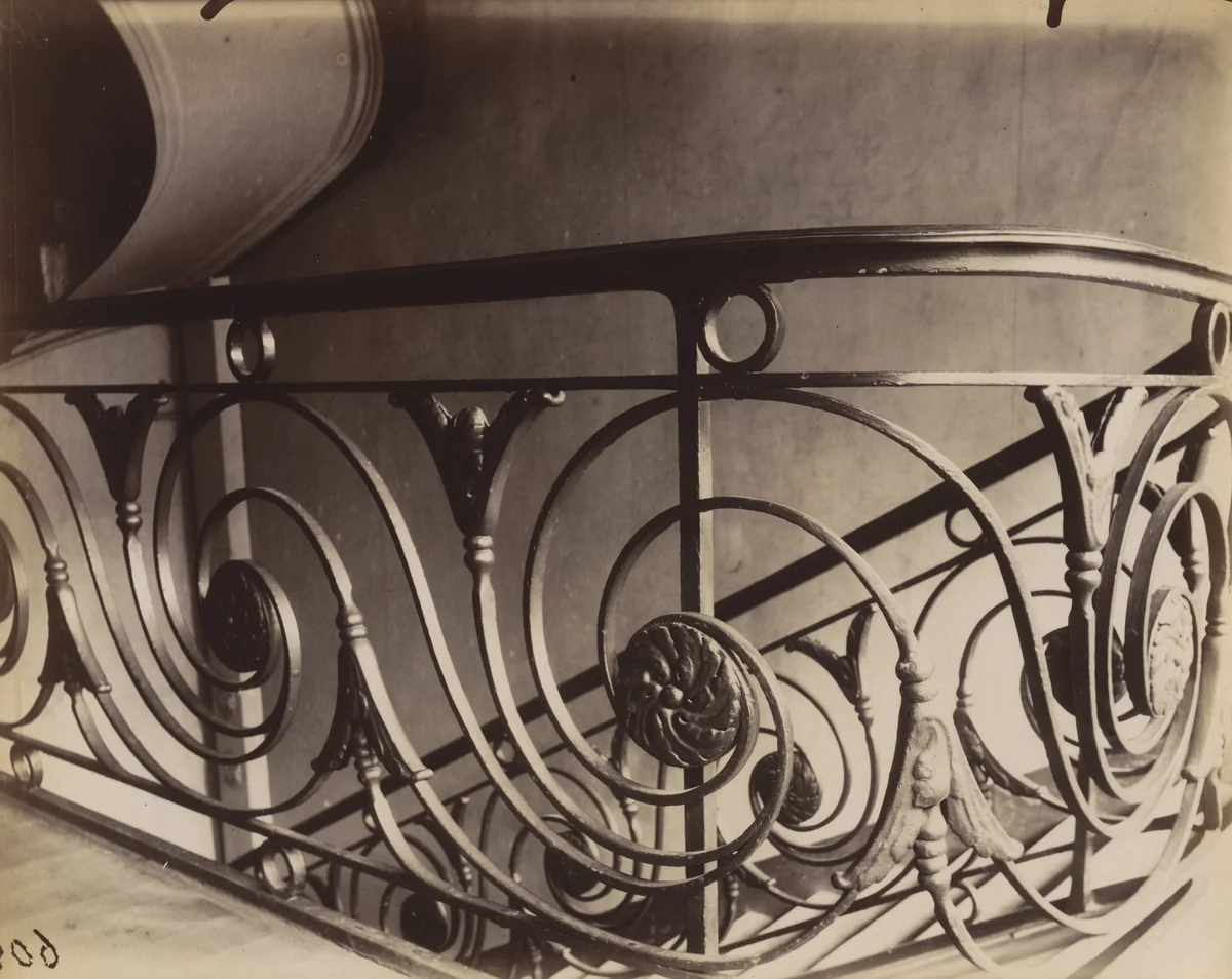 8 rue Saint-Augustin by Eugène Atget, photograph, 1913