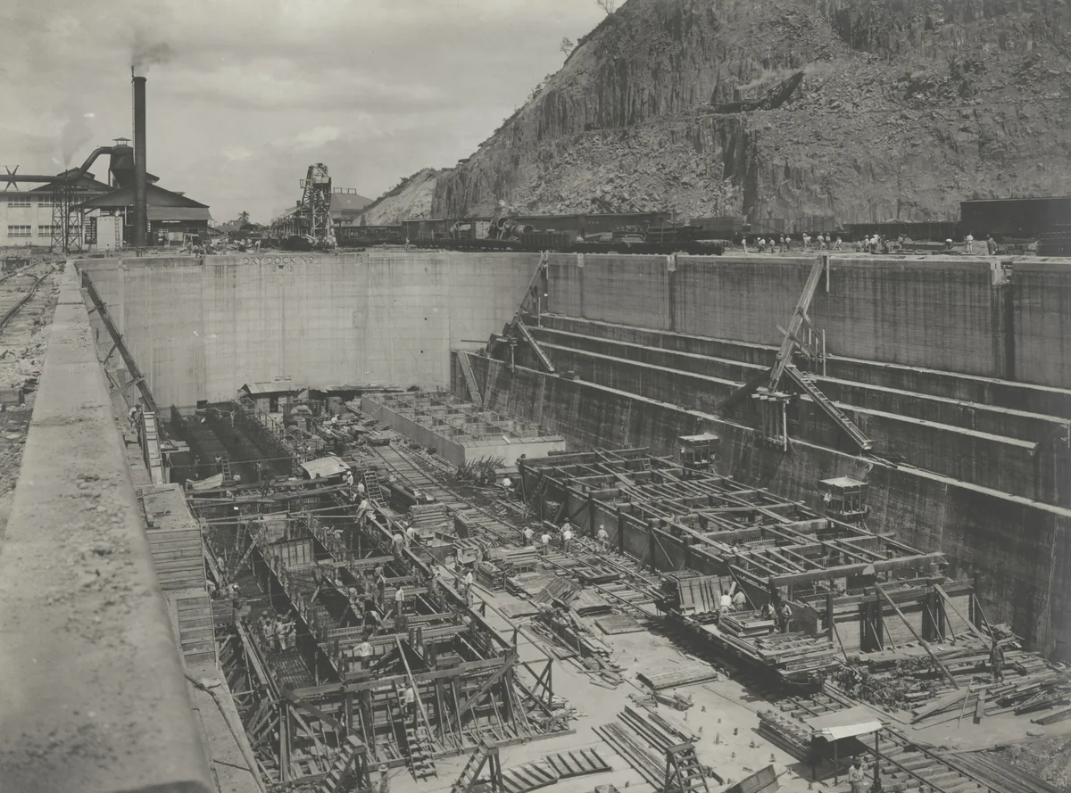 Reinforced Concrete Pontoons. Progress view by Unidentified Photographer, photograph, 1916