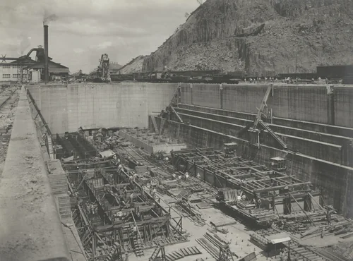 Reinforced Concrete Pontoons. Progress view by Unidentified Photographer, photograph, 1916