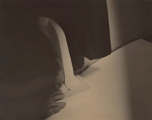 Georgia O'Keeffe—Feet by Alfred Stieglitz, photograph, 1919