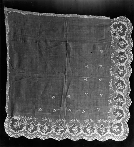 Handkerchief by Philippines, textile, 1801-1900