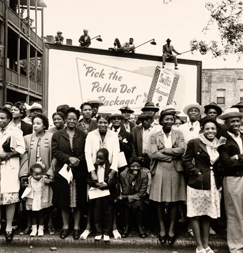 Spectators at the Bud Billiken Parade, Chicago, Illinois by Wayne Miller, photograph, 1946