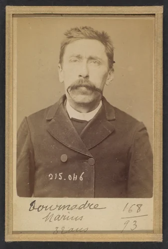 Tournadre. Jacques (ou Eugène). 32 ans, né à Marchal (Cantal). Journaliste. Anarchiste. 3/3/94 by Alphonse Bertillon, photograph, 1894