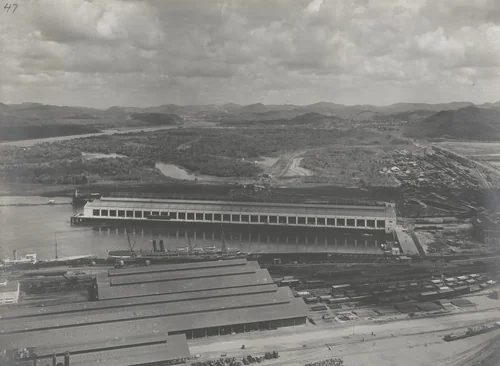 Balboa Terminals. Looking north from Sosa Hill. South side of Pier #18, ready for service, and turned over to Panama R.R. Co by Unidentified Photographer, photograph, 1916