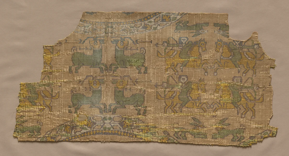 Samite fragment with hunters by Unknown, textile, 800-899