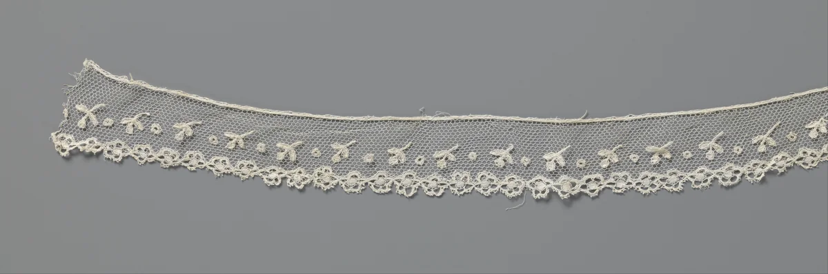 Strook applicatiekant met rozetbloempjes langs de onderzijde by anonymous, other, 1840-1870