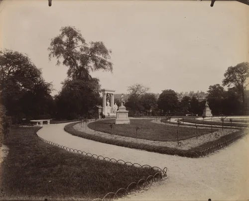 Tuileries - Jardin de l'impereur by Eugène Atget, photograph, 1912