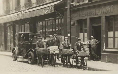 Messageries Dawson, Paris by Unidentified Photographer, photograph, 1905