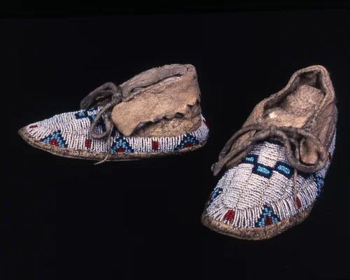 Pair of Child's Mocassins by Sioux Plains, textile, 1875-1895