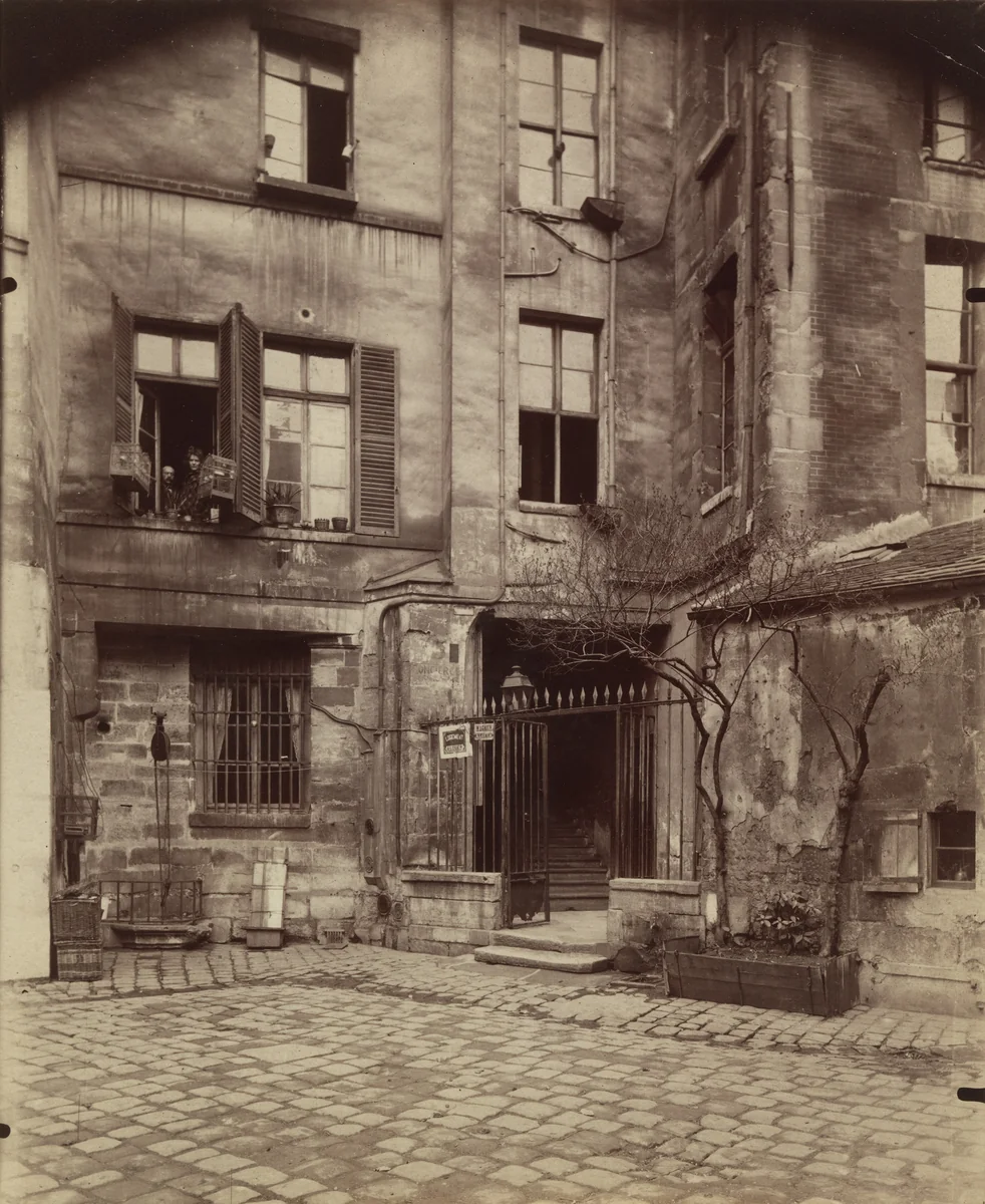 Cour de Rouen, by Eugène Atget, photograph