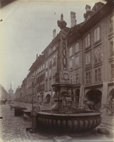 Berne (fontaine) by Eugène Atget, photograph, 1900
