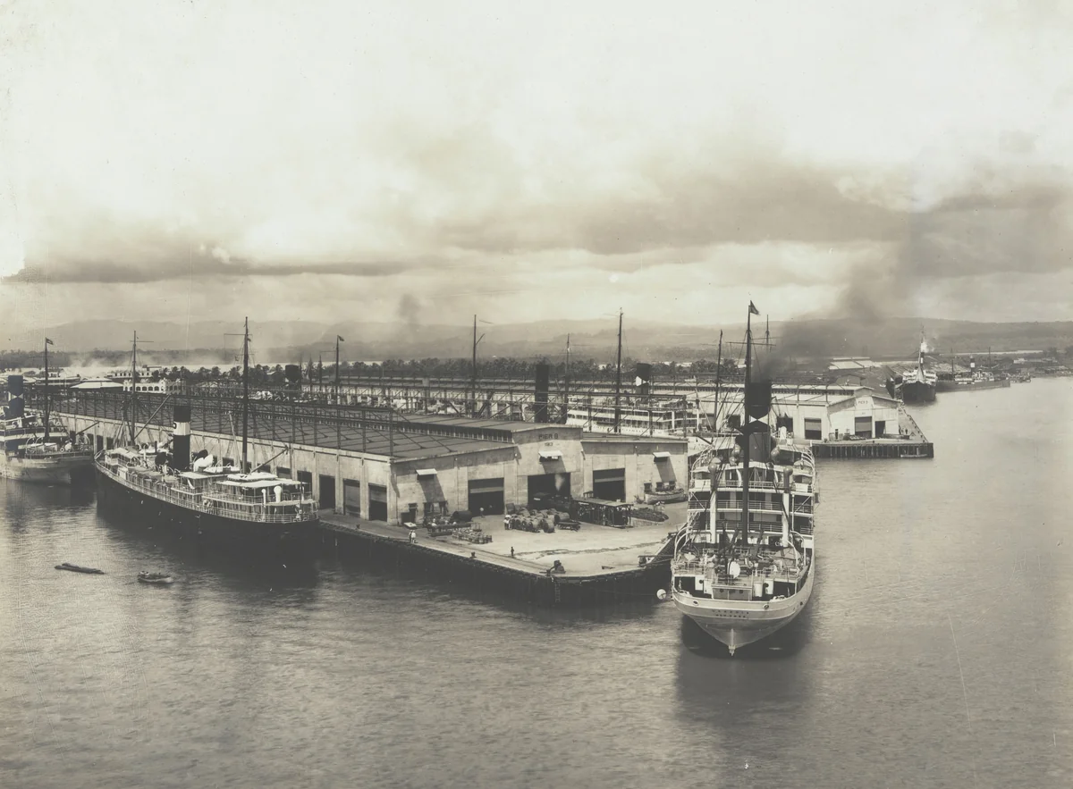 Cristobal Terminals. General view of Piers 8, 9, 10 and 11 from a point off the end of Pier No. 7 by Unidentified Photographer, photograph, 1915