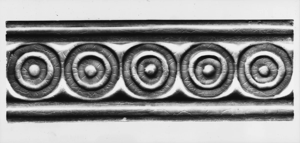 Border Tile by J. and J. G. Low Art Tile Works, artwork, 1882-1885