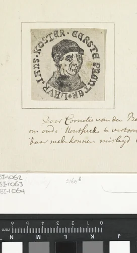 Portret van Laurens Jansz. Coster by Cornelis van den Berg, print, 1720-1774