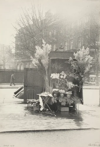 Place de l'Etoile by Robert Frank, photograph, 1951-1952
