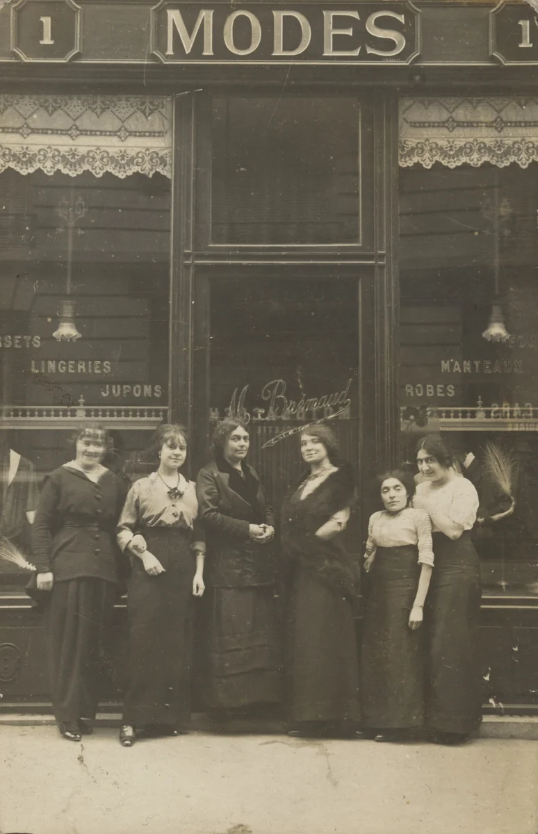 Modes, Paris by Unidentified Photographer, photograph, 1911