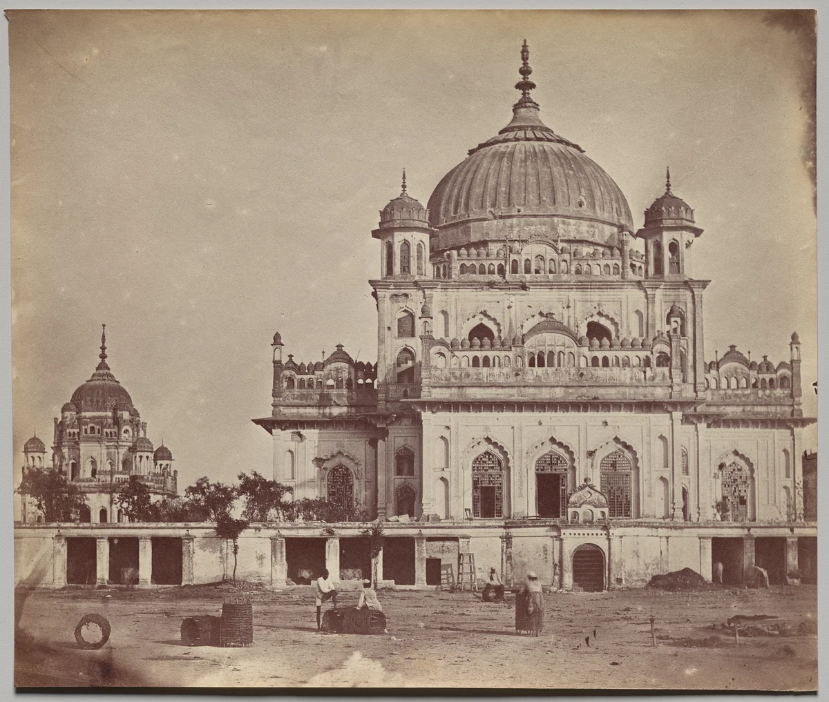 Small Mosque in the Kaiserbagh by Felice A. Beato, photograph, 1858