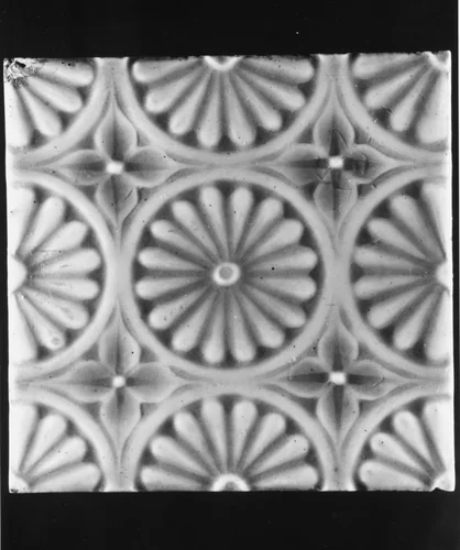 Tile by J. and J. G. Low Art Tile Works, artwork, 1881-1884