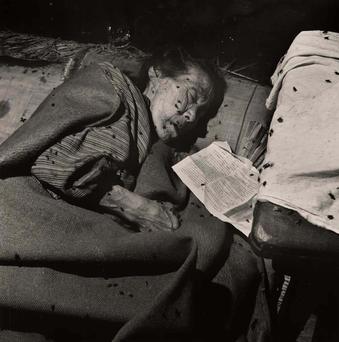 Hiroshima Victim, Floor of Kangyo Ginko Bank, Hiroshima, Japan by Wayne Miller, photograph, 1945