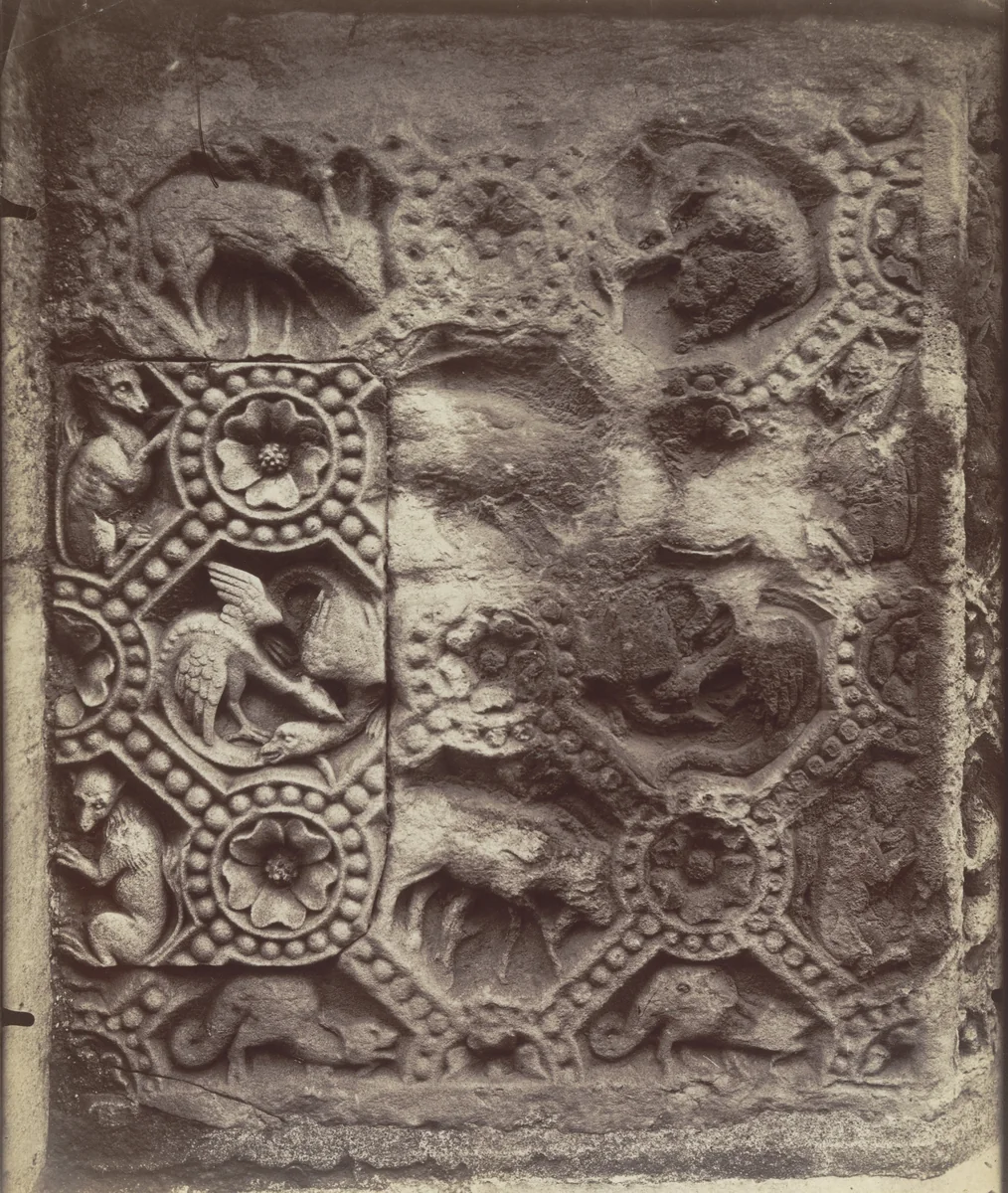 Notre-Dame, Porte Rouge by Eugène Atget, photograph, 1920