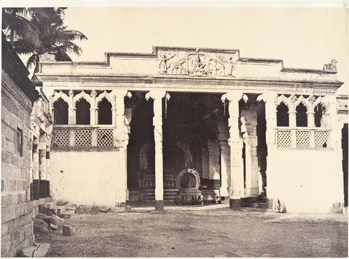 The Kulayana Mundapam by Linnaeus Tripe, photograph, 1858