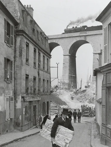 Meudon by André Kertész, photograph, 1928