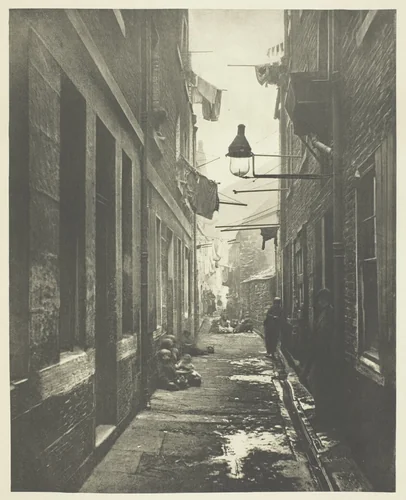 Close No. 80 High Street by Thomas Annan, photograph, 1868