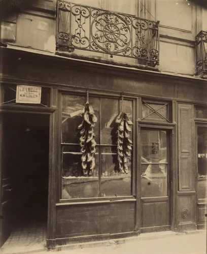 Balcon, 17 rue du Petit-Pont by Eugène Atget, photograph, 1913