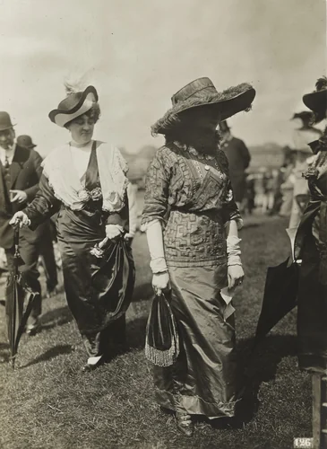 Chantilly, Jockey-Club Prize by Louis Séeberger, Henri Séeberger, Jules Séeberger, photograph, 1912