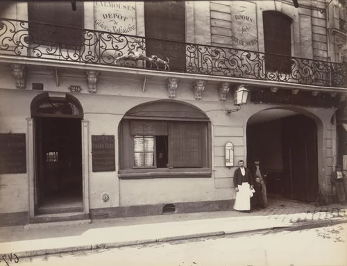 Saint-Denis, ancien relais de poste d'Ecouen, Hôtel du Grand Cerf by Eugène Atget, photograph, 1901
