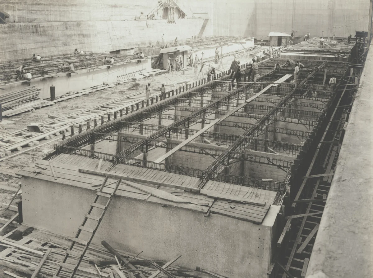 Reinforced Concrete Pontoons. Reinforcing for decking by Unidentified Photographer, photograph, 1916