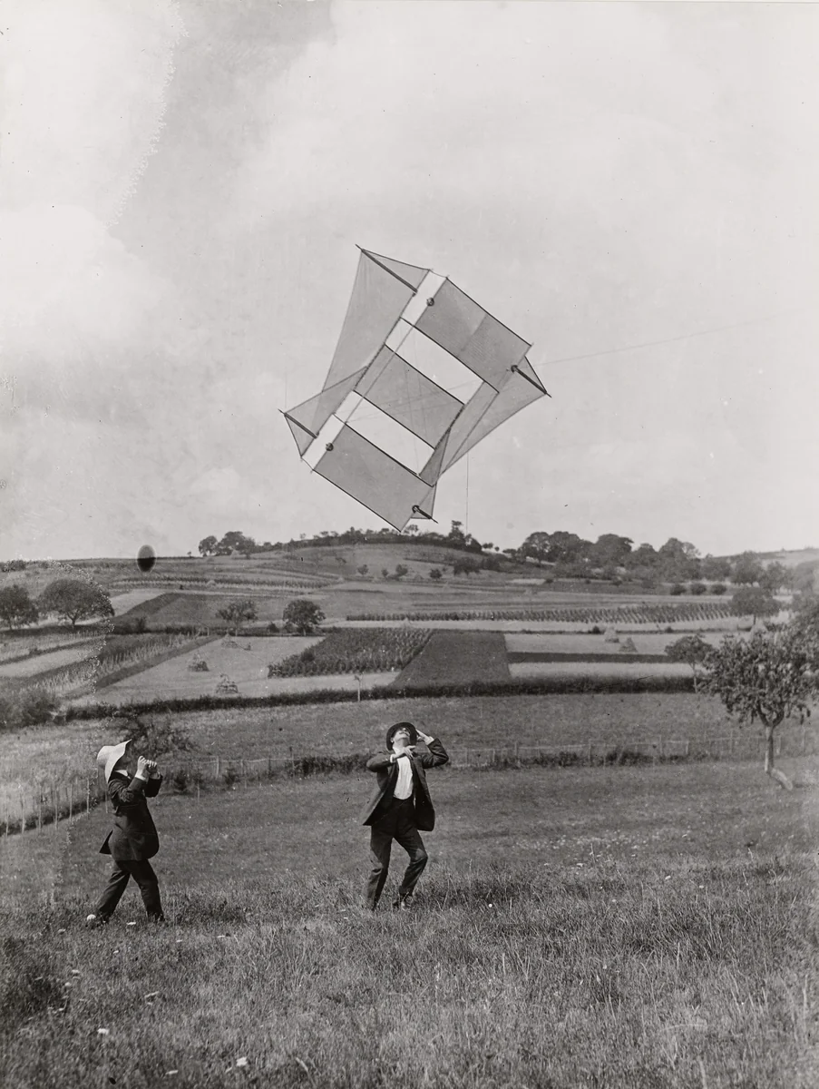 M. Laroze and Louis Ferrand Launch a Kite Built by Henri Lartigue, Château de Rouzat by Jacques-Henri Lartigue, photograph, 1911