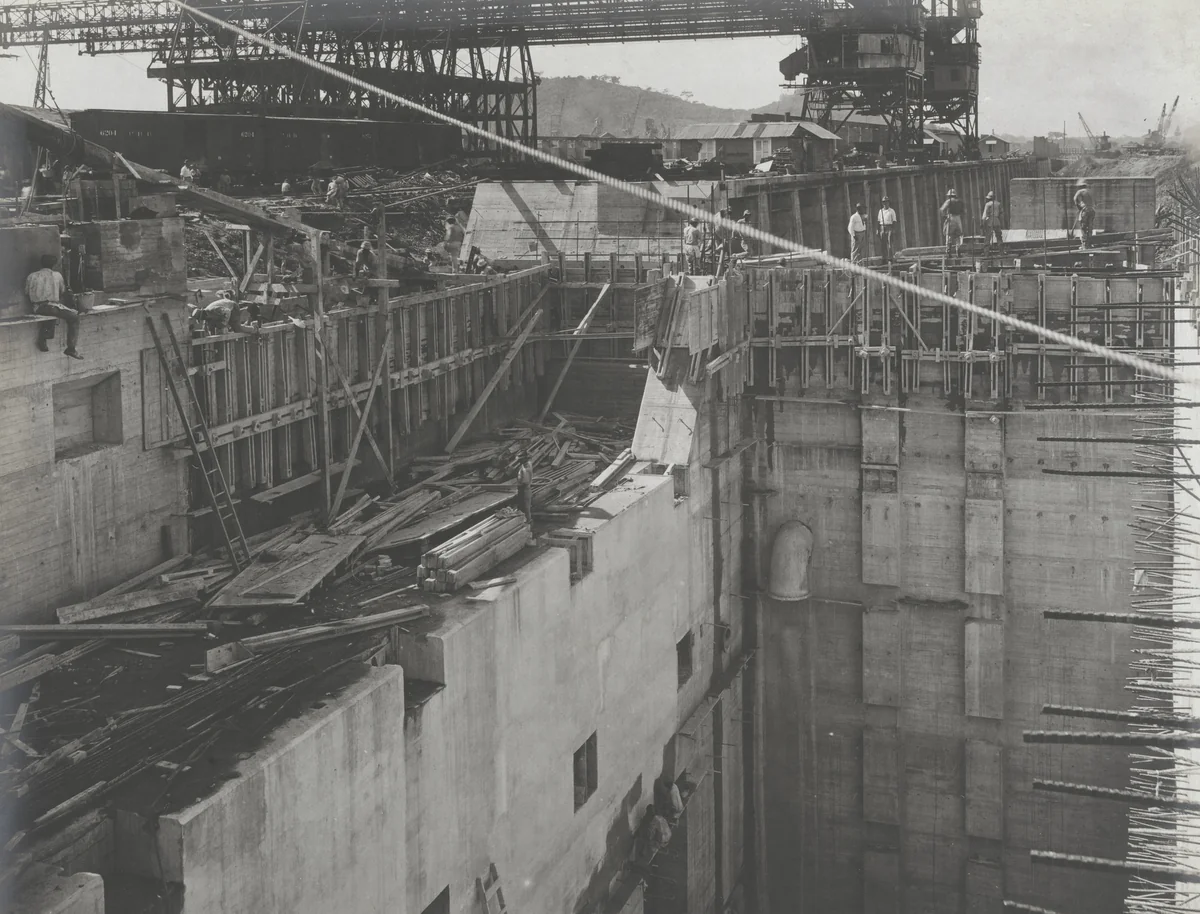 Balboa Terminals. Dry Dock #1. Construction of walls around pump well by Unidentified Photographer, photograph, 1915