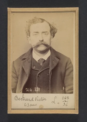 Ber(h)nard. Victor. 43 ans, né à Paris. Coupeur. Anarchiste. Fiché le 28/2/94. by Alphonse Bertillon, photograph, 1894