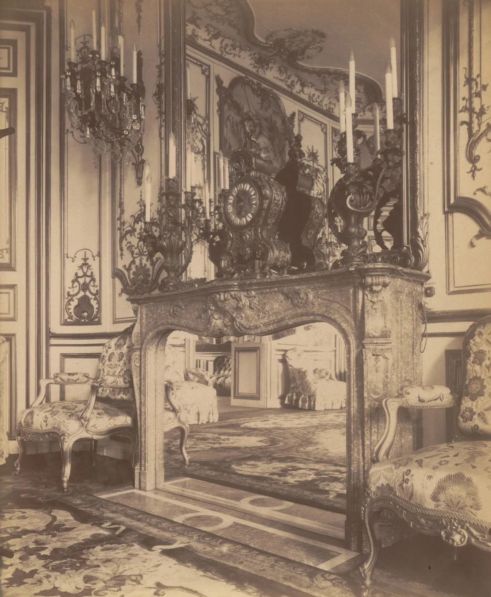 Ambassade d'Autriche, 57 rue de Varenne by Eugène Atget, photograph, 1905