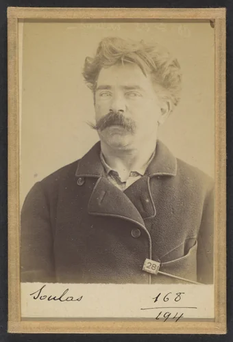 Soulas. Honoré, Jules. 33 ans, né à Chatillon le 10/12/55. Peintre en bâtiment. Anarchiste. 27/5/89. by Alphonse Bertillon, photograph, 1889