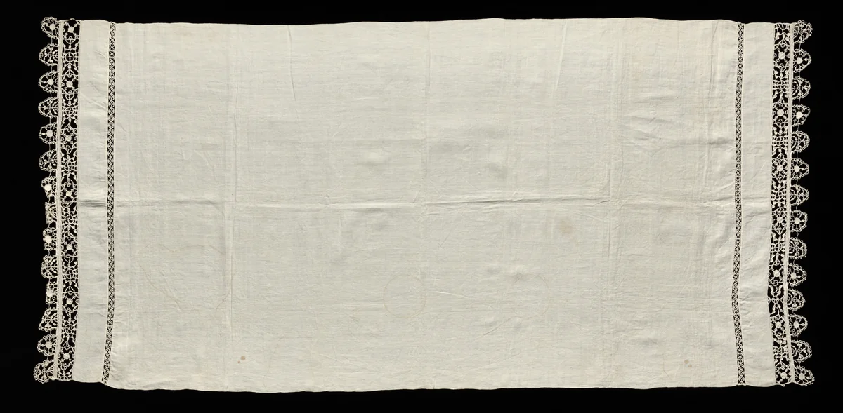 Needlepoint (Reticella) and Bobbin Lace Cloth by Unknown, textile, 1500-1599