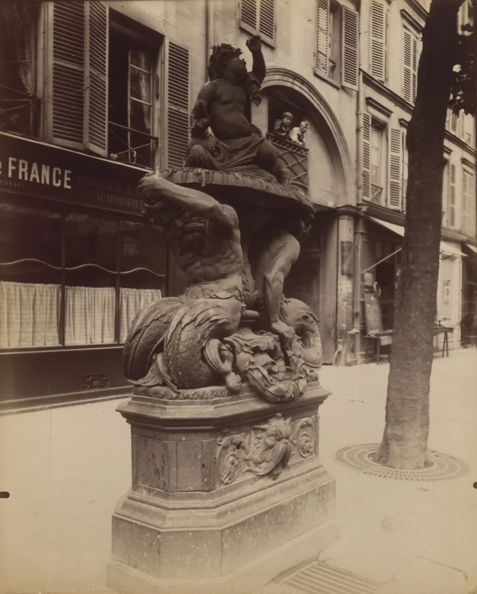 Fontaine, rue du Faubourg-Saint-Martin by Eugène Atget, photograph, 1912