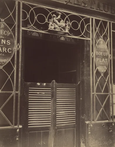 21 Rue des Saints Pères by Eugène Atget, photograph, 1909