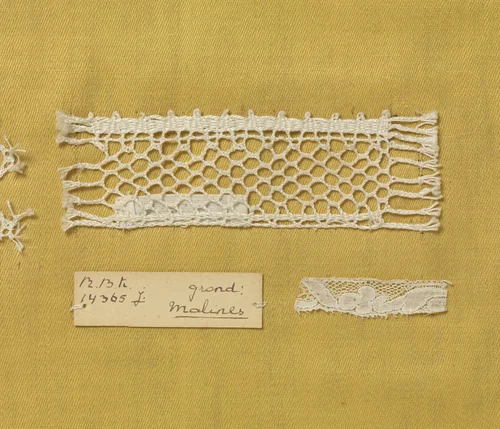Staal kloskant met grove draad als voorbeeld van Mechelse grond(traliegrond) by anonymous, other, 1900-1930
